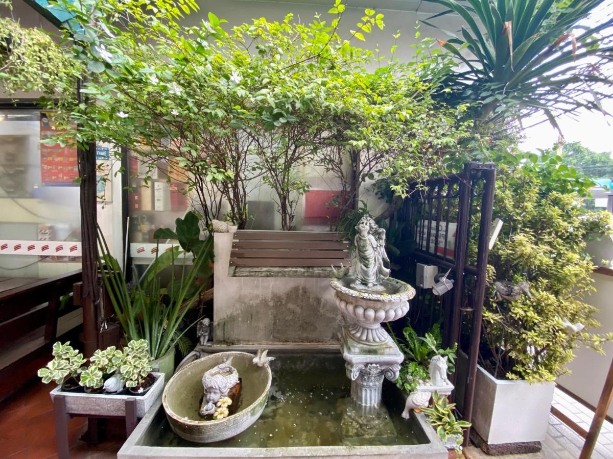 Kc Guest House Bangkok Exteriör bild